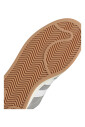 baskets-en-cuir-gris-lacets-semelle-en-caoutchouc