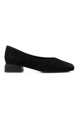 Loafers med krokodilmönster