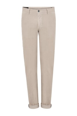 beige-chinos