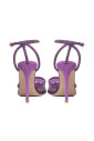 decollete-pointu-avec-panneau-plexi-et-details-en-strass
