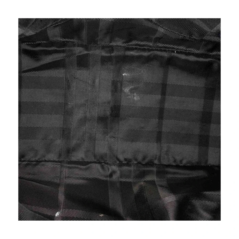 Burberry Gewatteerde Nylon Tote met Gespdetail Black Dames