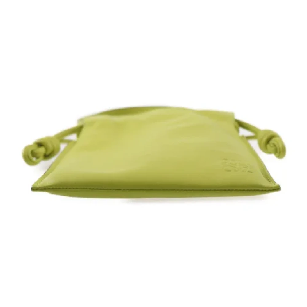 Loewe Pre-owned Fabric shoulder-bags Green Dames