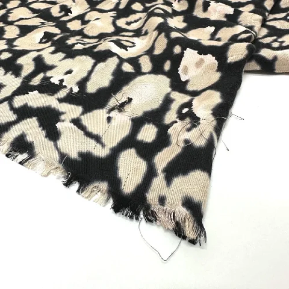 Dior Vintage Pre-owned Silk scarves Beige Dames