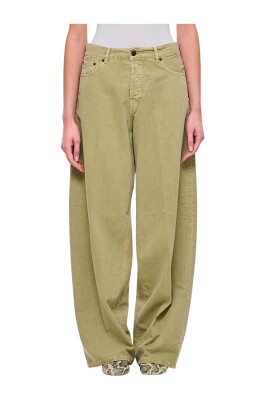 relaxed-fit-wide-leg-jeans