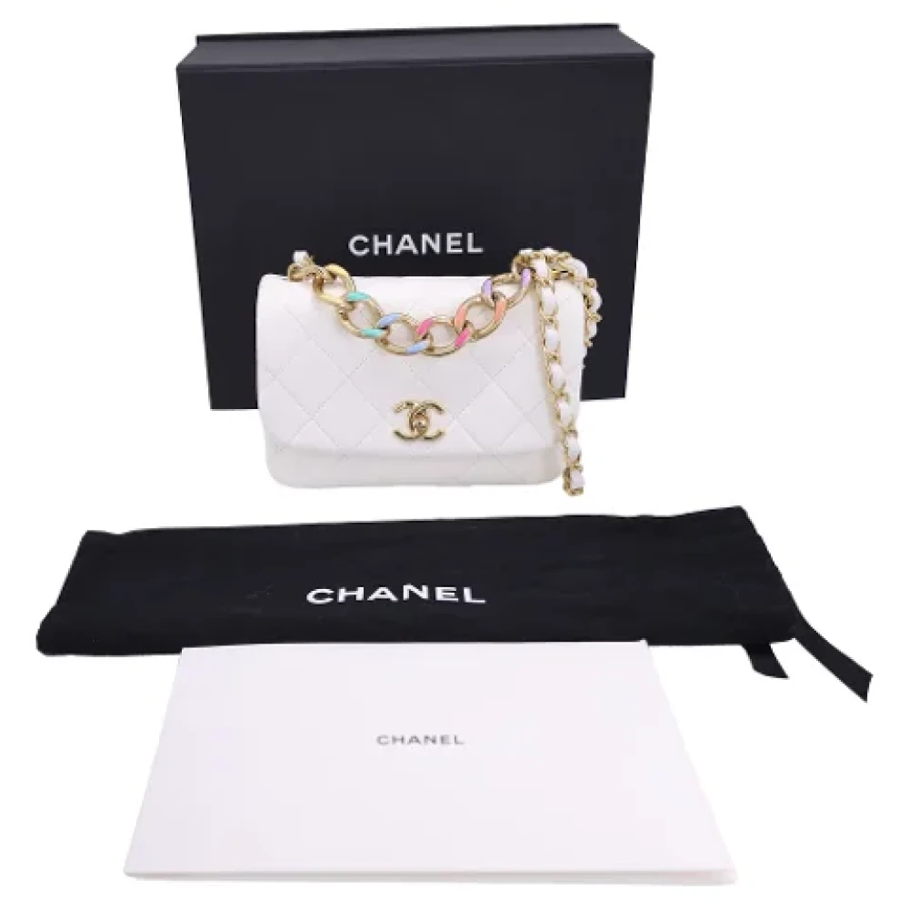 Chanel Vintage Pre-owned Leather crossbody-bags White Dames