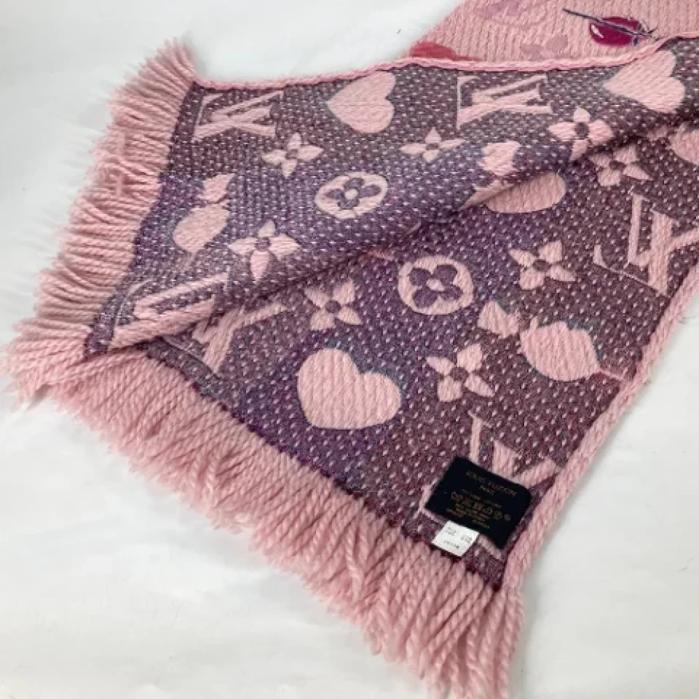 Louis Vuitton Vintage Pre-owned Wool scarves Pink Dames