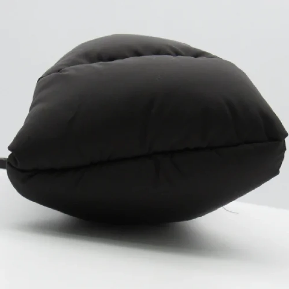 Moncler Pre-owned Fabric shoulder-bags Black Dames