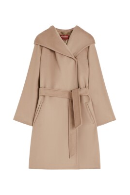 hooded-wool-coat-elegance-and-comfort
