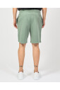 groene-shorts-met-zijzakken