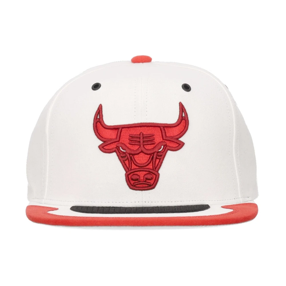 Mitchell & Ness Chicago Bulls Platte Klep Pet White Heren