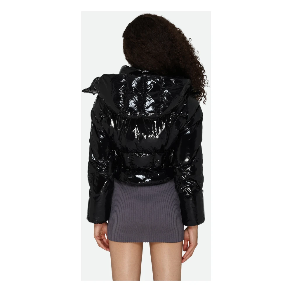 pinko Zwarte Glanzende Gewatteerde Jas met Capuchon Black Dames