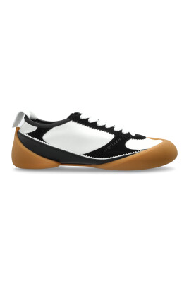 sports-shoes-flexion