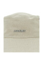 witte-bucket-hat-met-logo-lettering