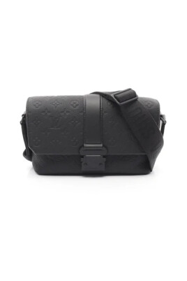 pre-owned-canvas-louis-vuitton-bags