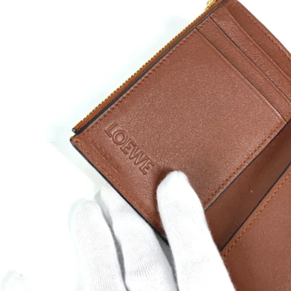 Loewe Pre-owned Leather wallets Yellow Dames
