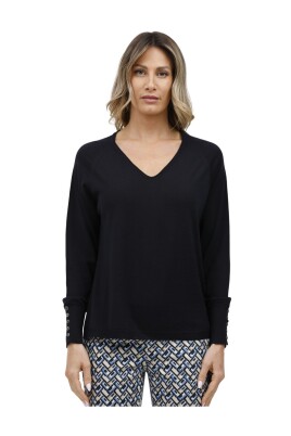 long-sleeve-v-neck-top