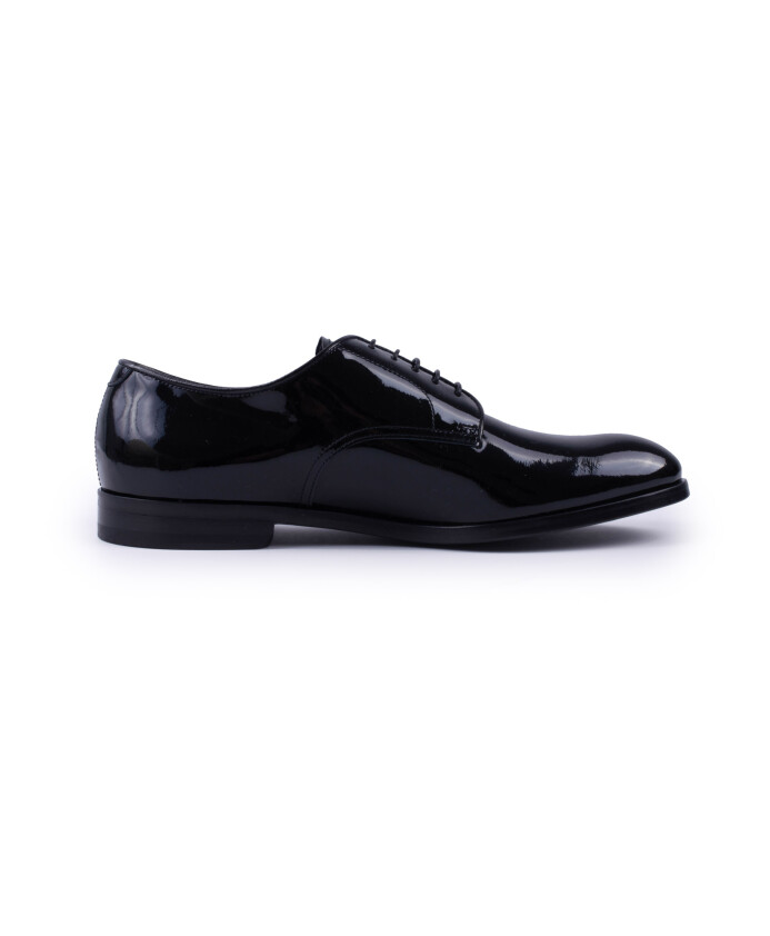 chaussures-plates-a-lacets-en-cuir-noir