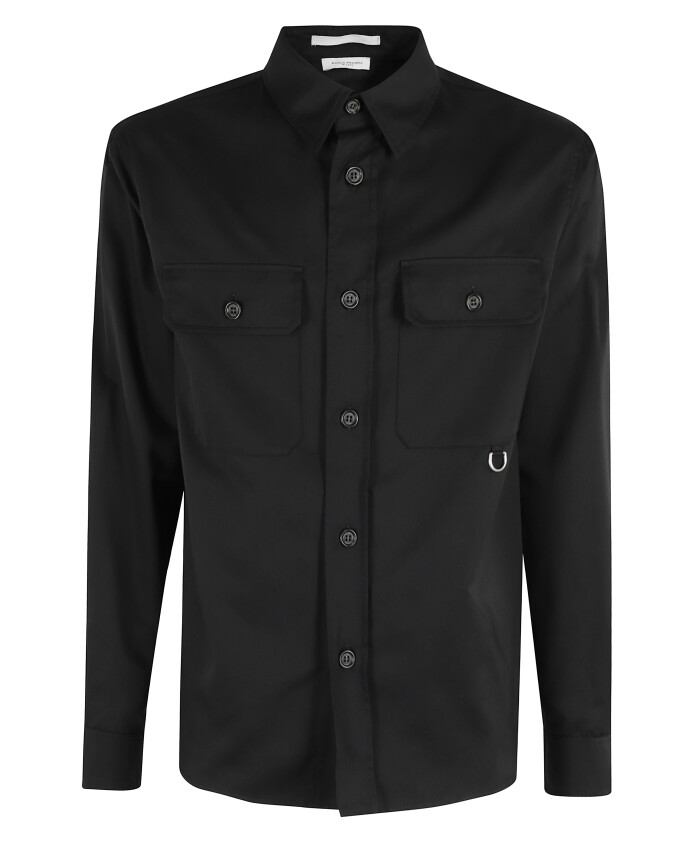 chemise-noire-en-gabardine-avec-col-pointu