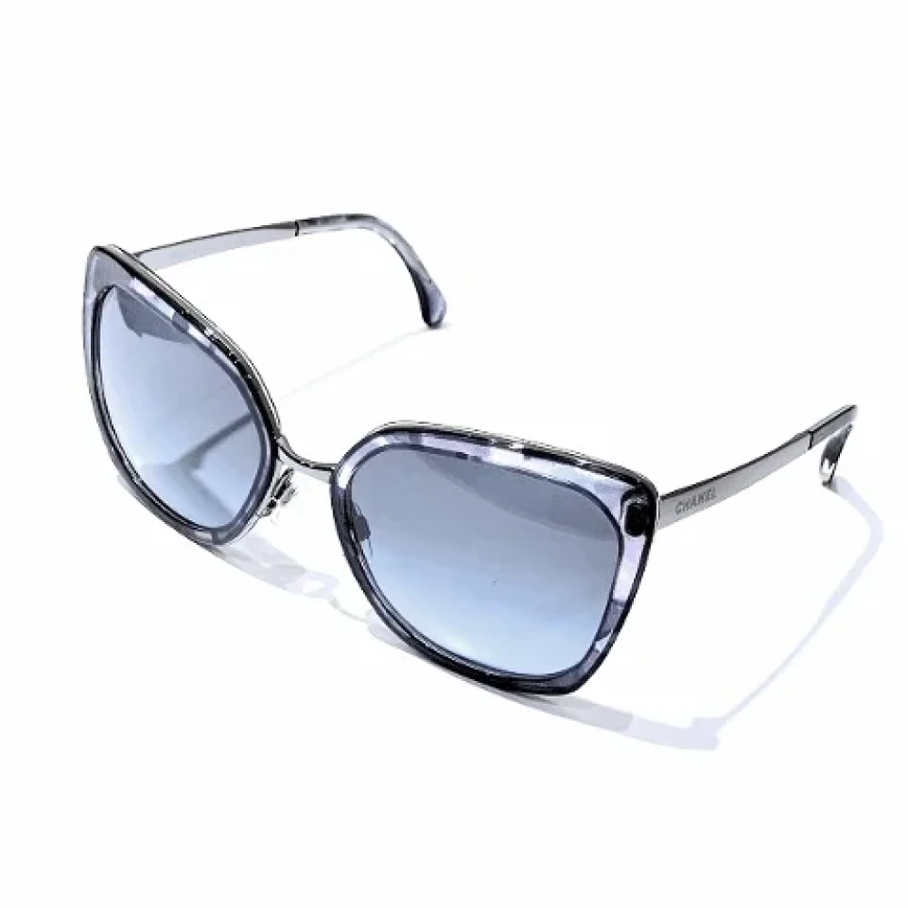 Chanel Vintage Pre-owned Plastic sunglasses Gray Dames