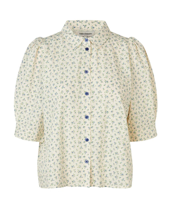 blue-shirt-with-puff-sleeves