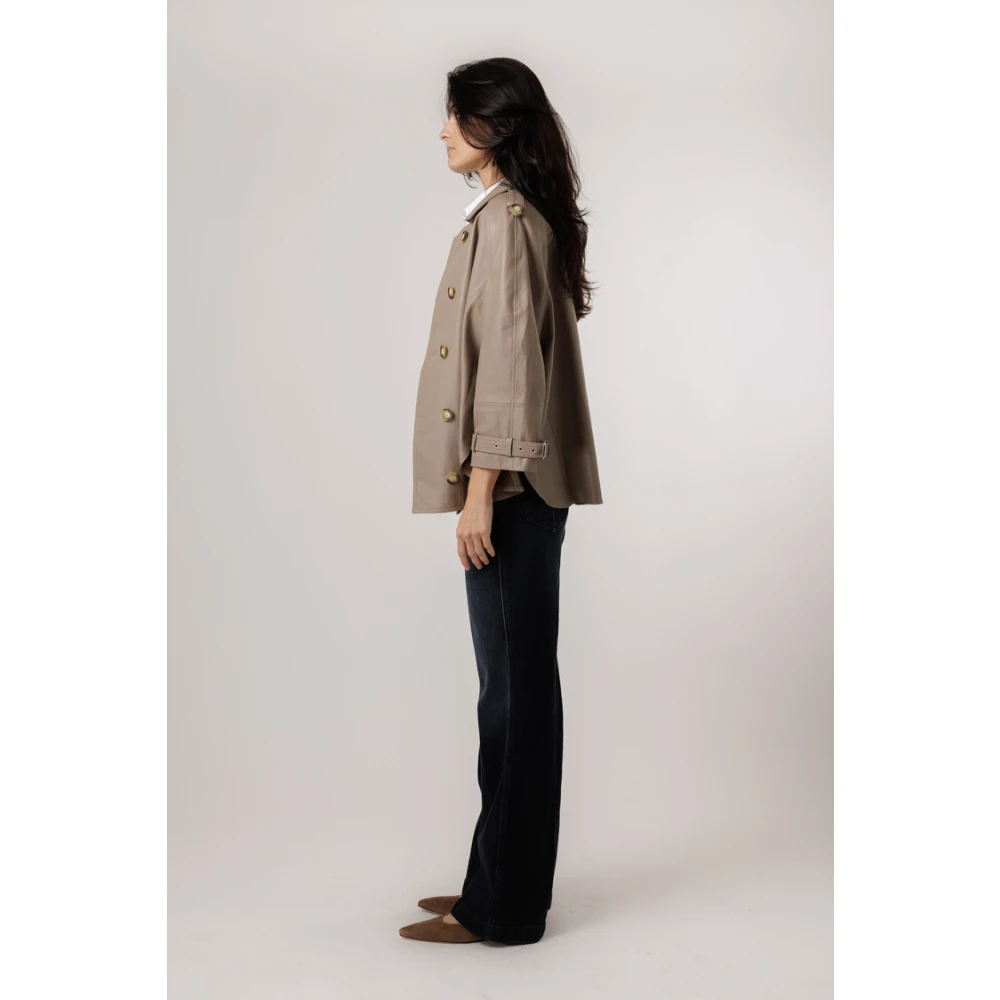 Alter Ego Leren trenchcoat met dubbele rij knopen Brown Dames