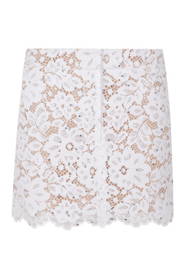 mini-jupe-en-dentelle-florale-a-cordons-et-clous