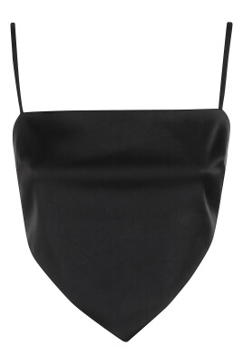 black-sleeveless-crop-top-with-zip