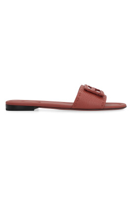 leather-slides-with-round-toeline