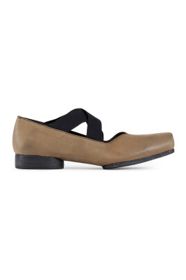 pleated-square-toe-ballerina-shoes