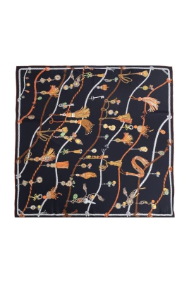 Tryckt sidenscarf i twill 90 cm