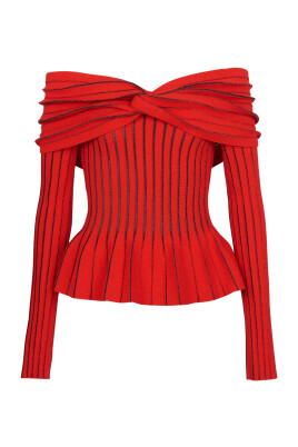 knotted-off-the-shoulder-top