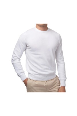 white-sweater-collection