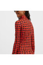 pull-a-col-roule-en-tissu-extensible