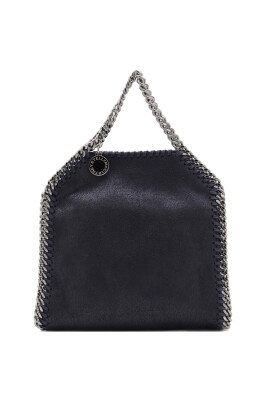 black-chain-link-shoulder-bag