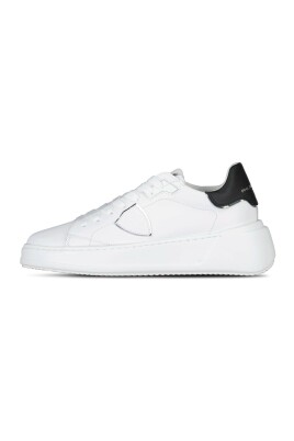 sneaker-basse-en-cuir-nubuck