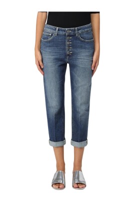 buttonfly-boyfriend-jeans
