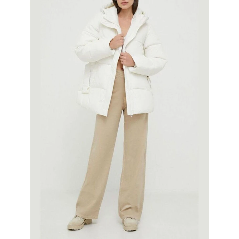 Calvin Klein Ivory Logo Riem Puffer Jas White Dames