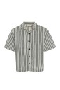 chemise-a-manches-courtes-en-tissu-texture-a-rayures
