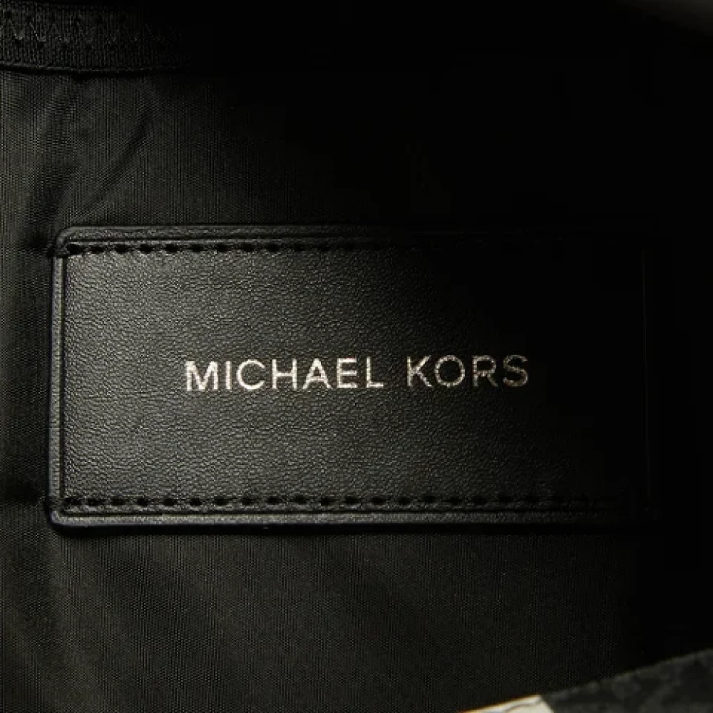 Michael Kors Pre-owned Coated canvas shoulder-bags Black Heren