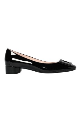 grey-patent-leather-pumps