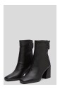 bottines-a-talons-aiguilles-en-cuir-noir