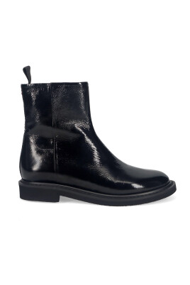 black-patent-leather-ankle-boot