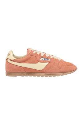 sneakers-roses-en-daim-avec-col-rembourre