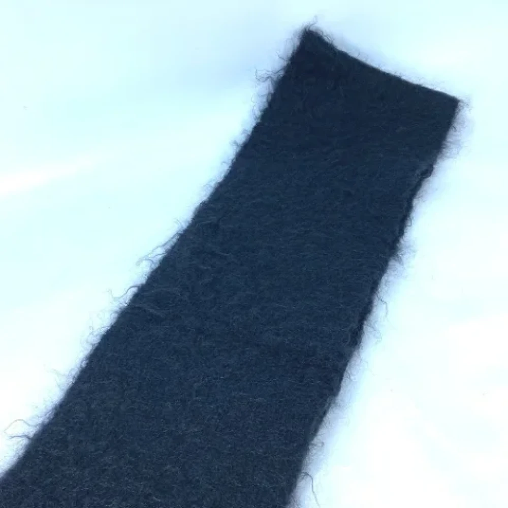 Loewe Pre-owned Fabric scarves Black Dames