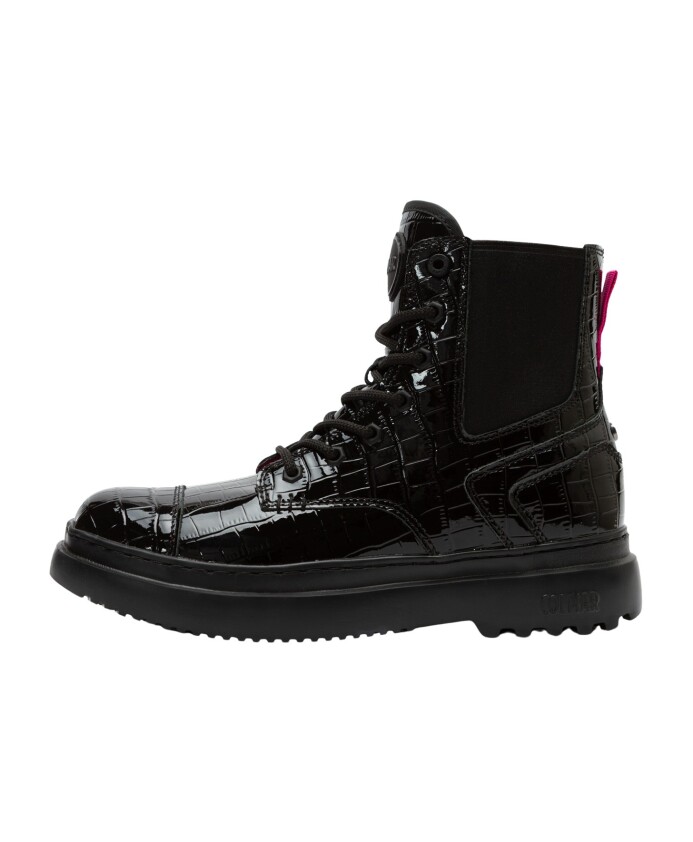 black-sneakers-with-crocodile-pattern
