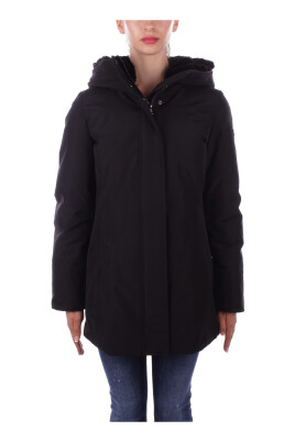 black-hooded-coat-with-zipper-and-buttons