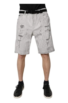 Ljusgrå trasiga denim bermudashorts