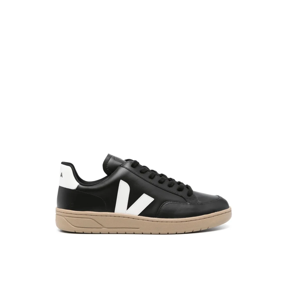 Veja - Shoes > Sneakers - Black - Veja - Modalova