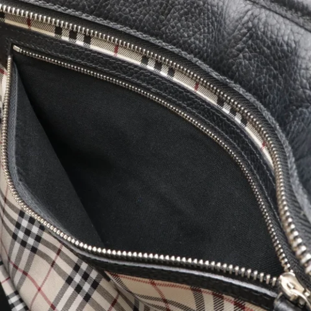 Burberry Vintage Pre-owned Leather shoulder-bags Black Dames
