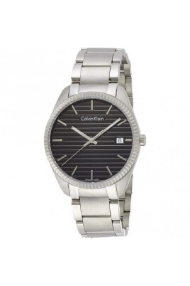 elegant-quartz-dameur-med-sort-urskive-og-solvfarvet-stallaenke